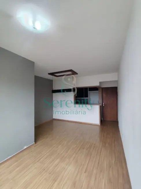 Foto 4 de Apartamento com 3 quartos para alugar, 70m2 em Conceição, Londrina - PR