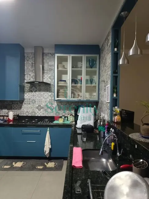 Casa com 3 quartos à venda, 134m2 em Jardim Alto do Cafezal, Londrina - PR - imagem 5 Foto 5 de Casa com 3 quartos à venda, 134m2 em Jardim Alto do Cafezal, Londrina - PR
