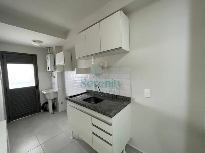 Foto 4 de Apartamento com 3 quartos para alugar, 64m2 em Centro, Londrina - PR