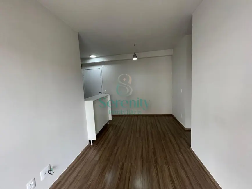 Foto 2 de Apartamento com 3 quartos para alugar, 64m2 em Centro, Londrina - PR