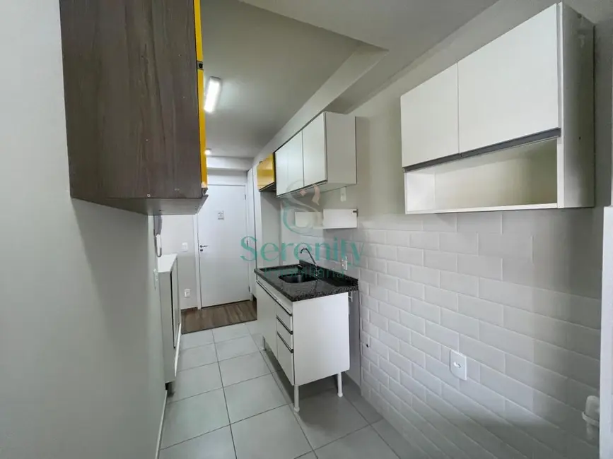 Foto 9 de Apartamento com 3 quartos para alugar, 64m2 em Centro, Londrina - PR