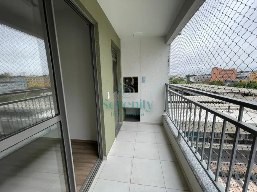 Foto 3 de Apartamento com 3 quartos para alugar, 64m2 em Centro, Londrina - PR