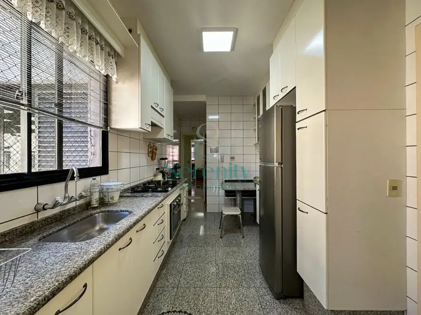 Foto 8 de Apartamento com 3 quartos à venda, 137m2 em Centro, Londrina - PR