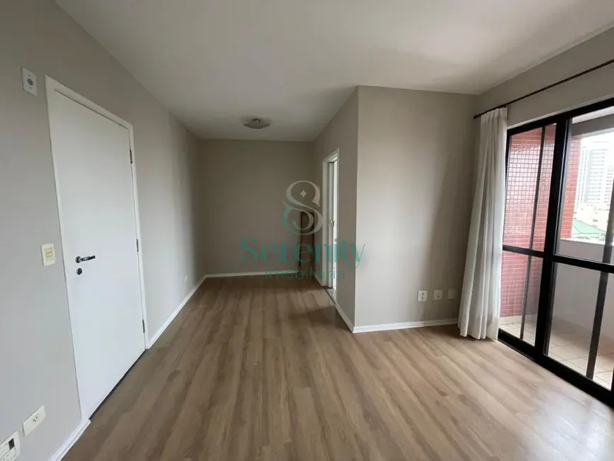 Foto 4 de Apartamento com 1 quarto para alugar, 45m2 em Jardim Higienópolis, Londrina - PR
