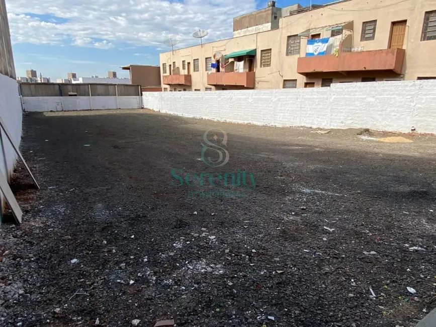 Foto 7 de Terreno / Lote à venda, 585m2 em Jardim Palmares, Londrina - PR