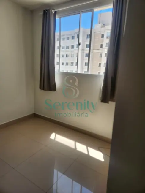 Foto 2 de Apartamento com 2 quartos para alugar, 45m2 em Conjunto Habitacional Doutor Farid Libos, Londrina - PR