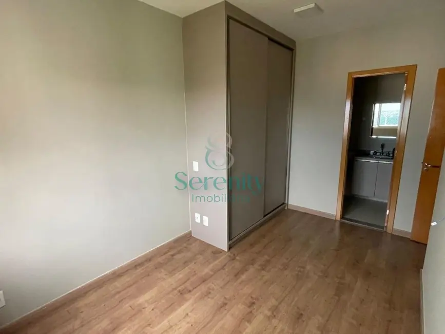Foto 8 de Apartamento com 3 quartos para alugar, 69m2 em Santa Rosa, Londrina - PR