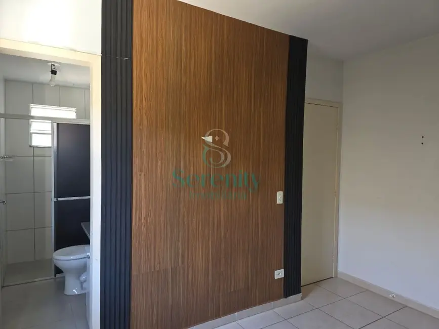 Foto 6 de Apartamento com 3 quartos para alugar, 70m2 em Nossa Senhora de Lourdes, Londrina - PR