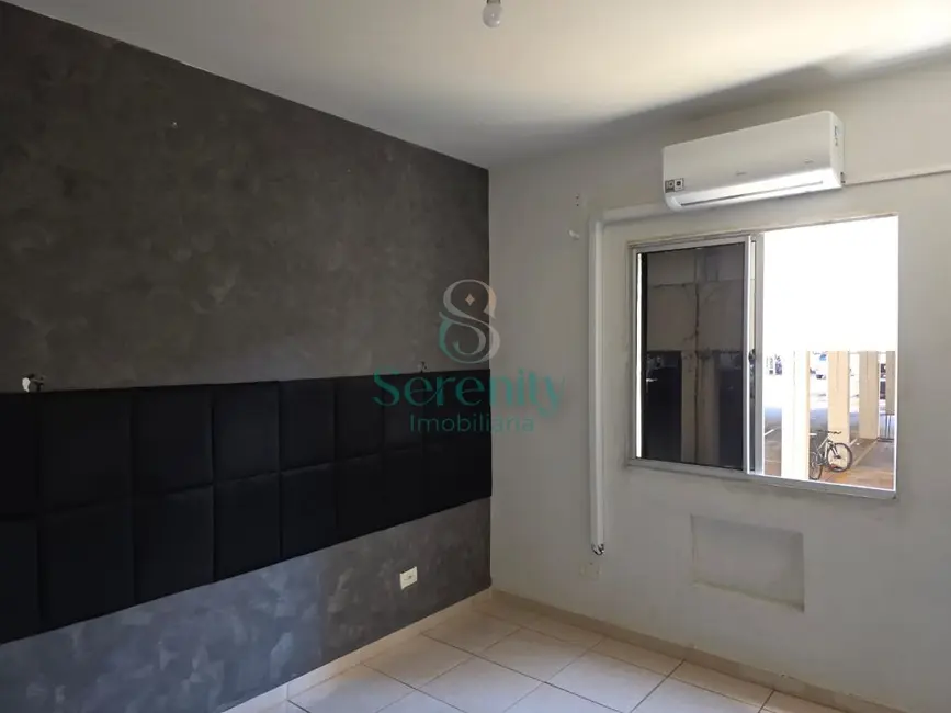 Foto 4 de Apartamento com 3 quartos para alugar, 70m2 em Nossa Senhora de Lourdes, Londrina - PR