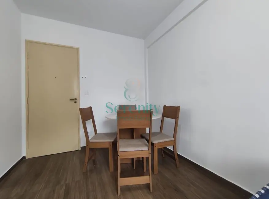 Foto 7 de Apartamento com 1 quarto para alugar, 32m2 em Centro, Londrina - PR