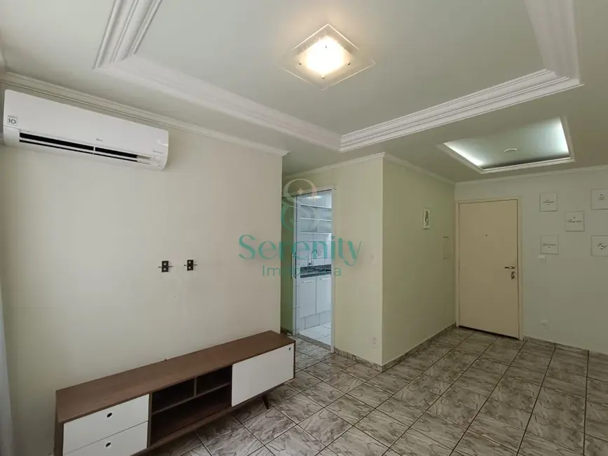 Foto 6 de Apartamento com 3 quartos para alugar, 52m2 em Parque Jamaica, Londrina - PR