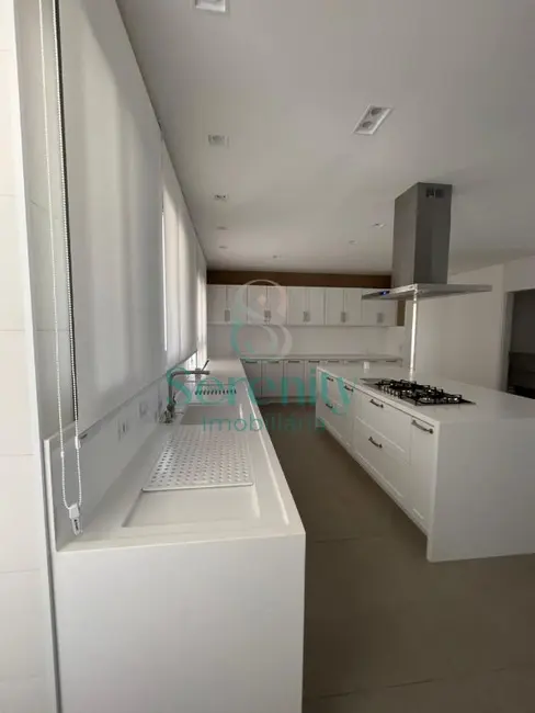 Foto 9 de Apartamento com 3 quartos à venda, 207m2 em Santa Rosa, Londrina - PR