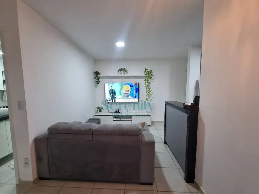 Foto 5 de Apartamento com 3 quartos à venda, 56m2 em Olímpico, Londrina - PR