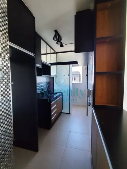 Foto 2 de Apartamento com 2 quartos à venda, 43m2 em Londrina - PR