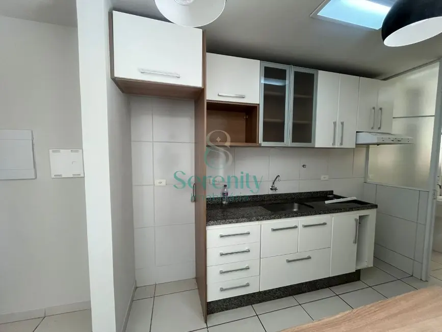 Foto 3 de Apartamento com 3 quartos para alugar, 68m2 em Gleba Fazenda Palhano, Londrina - PR