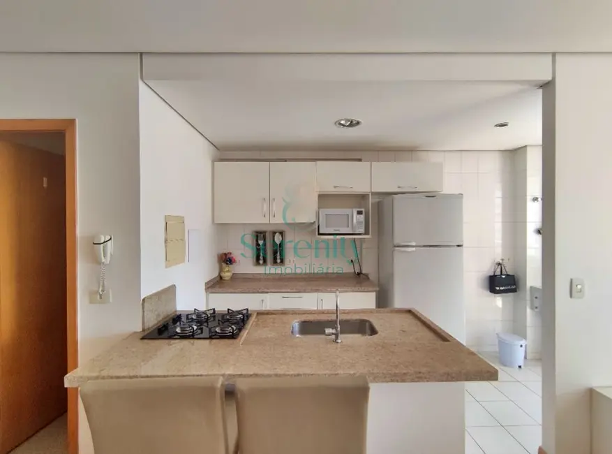 Foto 3 de Apartamento com 1 quarto para alugar, 56m2 em Centro, Londrina - PR