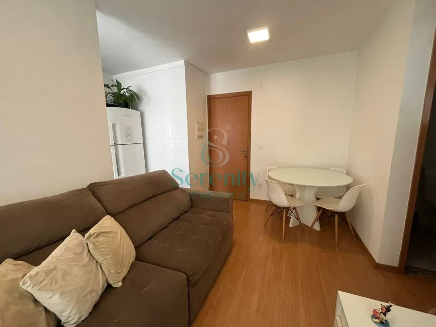 Foto 3 de Apartamento com 2 quartos para alugar, 46m2 em Londrina - PR