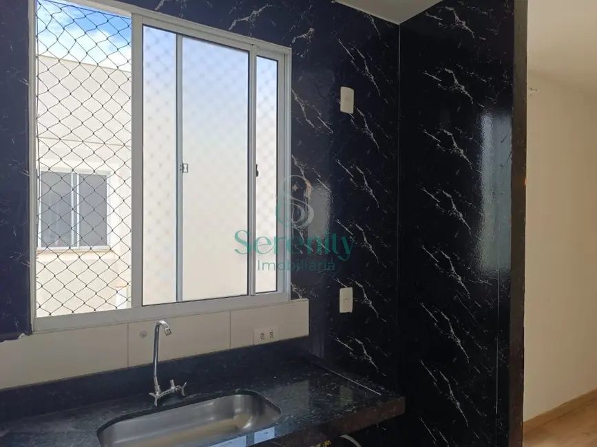 Foto 6 de Apartamento com 2 quartos para alugar, 43m2 em Londrina - PR