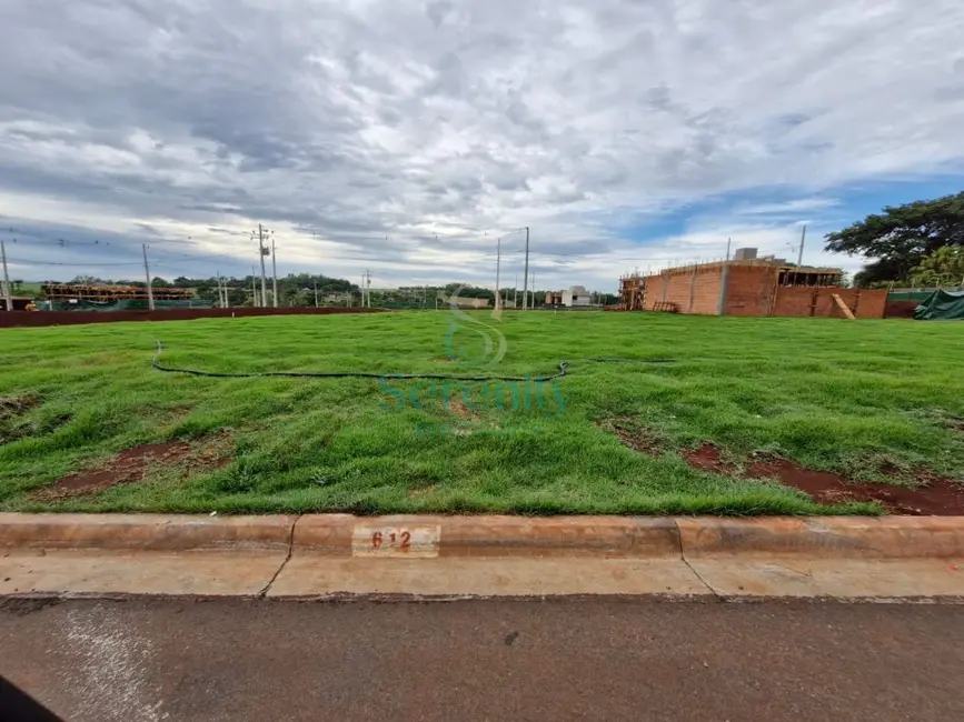 Foto 1 de Terreno / Lote à venda, 200m2 em Gleba Fazenda Palhano, Londrina - PR