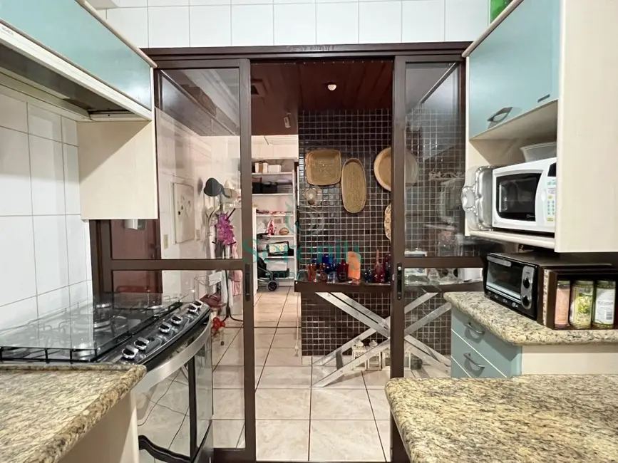 Foto 6 de Apartamento com 4 quartos à venda, 178m2 em Centro, Londrina - PR