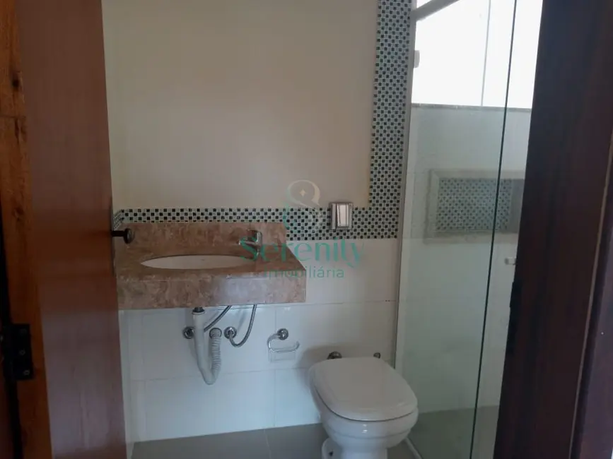 Foto 7 de Sobrado com 3 quartos para alugar, 100m2 em Bandeirantes, Londrina - PR