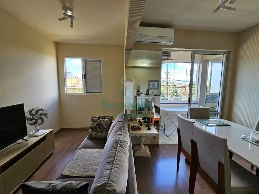 Apartamento com 2 quartos para alugar, 63m2 em Aurora, Londrina - PR - imagem 3 Foto 3 de Apartamento com 2 quartos para alugar, 63m2 em Aurora, Londrina - PR