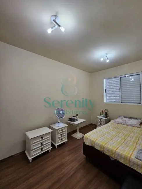 Apartamento com 2 quartos para alugar, 63m2 em Aurora, Londrina - PR - imagem 5 Foto 5 de Apartamento com 2 quartos para alugar, 63m2 em Aurora, Londrina - PR