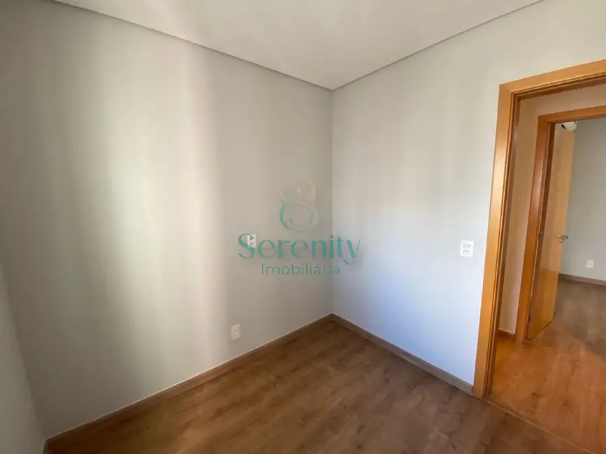 Foto 5 de Apartamento com 3 quartos à venda, 69m2 em Santa Rosa, Londrina - PR