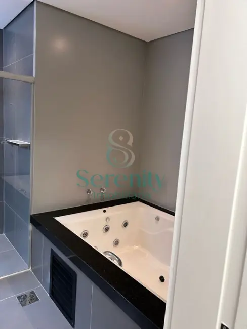 Foto 9 de Casa com 3 quartos para alugar, 198m2 em Vivendas do Arvoredo, Londrina - PR