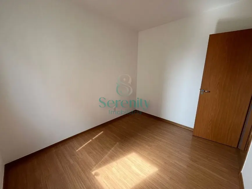 Foto 5 de Apartamento com 2 quartos para alugar, 46m2 em Gleba Fazenda Palhano, Londrina - PR