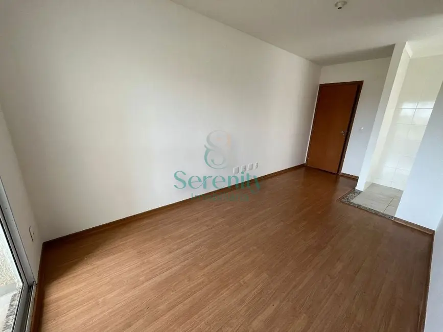 Foto 3 de Apartamento com 2 quartos para alugar, 46m2 em Gleba Fazenda Palhano, Londrina - PR