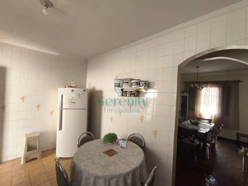 Foto 7 de Casa com 3 quartos à venda, 212m2 em Santa Mônica, Londrina - PR