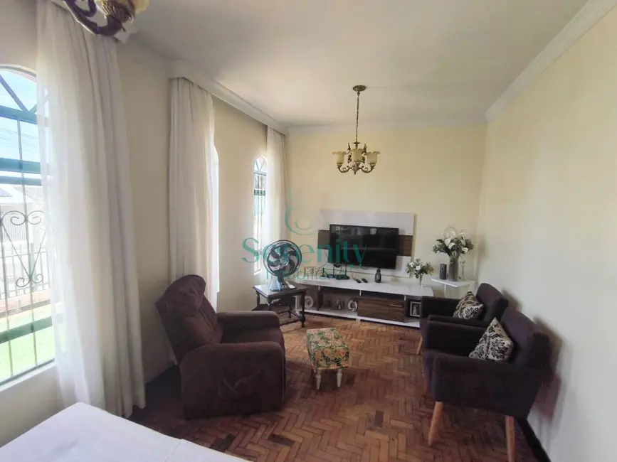 Foto 1 de Casa com 3 quartos à venda, 212m2 em Santa Mônica, Londrina - PR