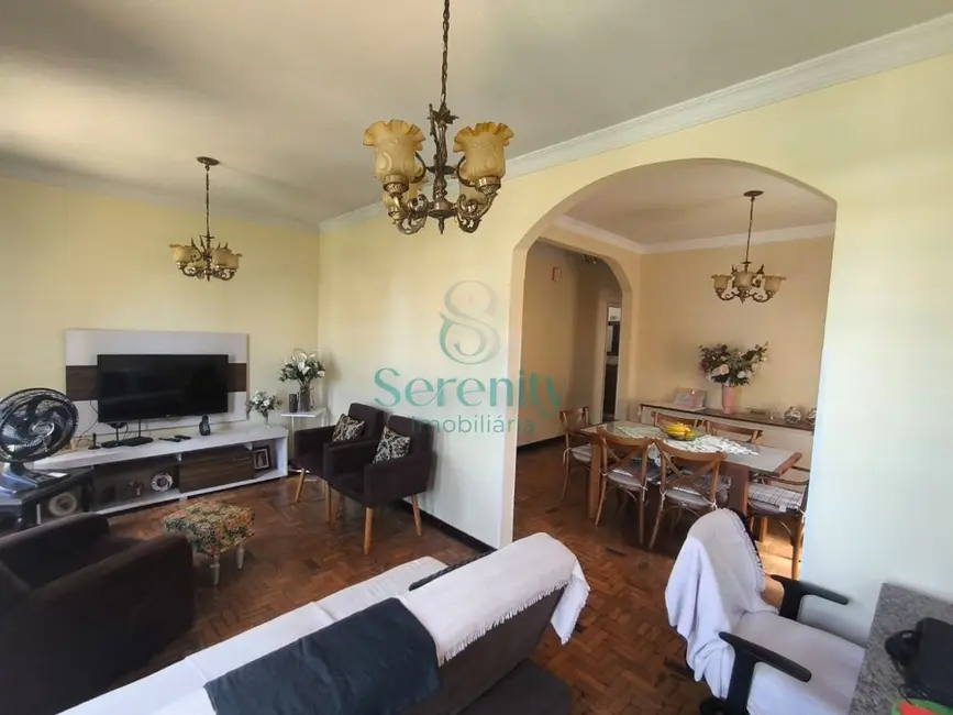 Foto 2 de Casa com 3 quartos à venda, 212m2 em Santa Mônica, Londrina - PR