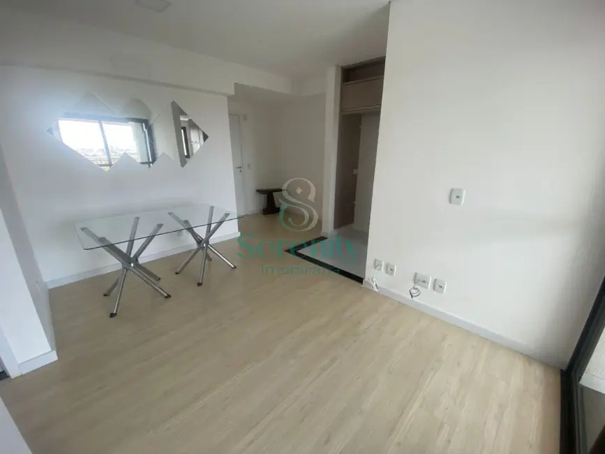 Foto 4 de Apartamento com 2 quartos para alugar, 60m2 em Parque Jamaica, Londrina - PR