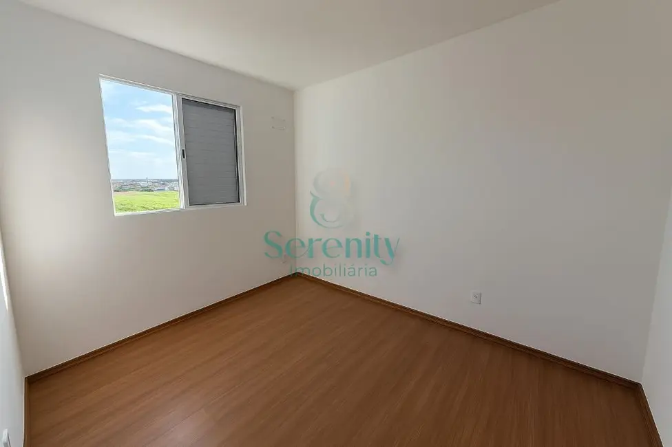 Foto 8 de Apartamento com 2 quartos para alugar, 45m2 em Londrina - PR