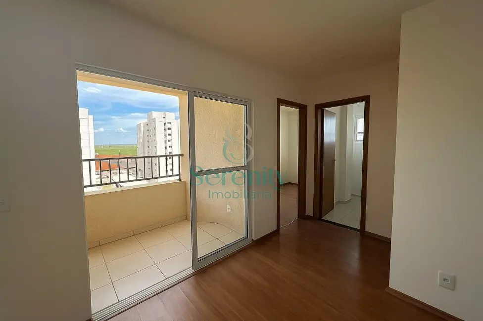Foto 3 de Apartamento com 2 quartos para alugar, 45m2 em Londrina - PR