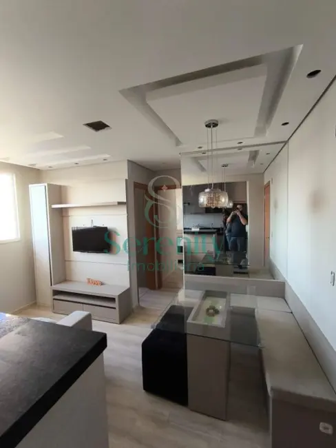Foto 2 de Apartamento com 2 quartos à venda, 43m2 em Conjunto Habitacional Doutor Farid Libos, Londrina - PR