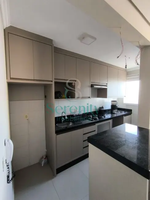 Foto 7 de Apartamento com 2 quartos à venda, 43m2 em Conjunto Habitacional Doutor Farid Libos, Londrina - PR