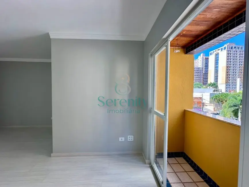 Foto 7 de Apartamento com 3 quartos à venda, 77m2 em Centro, Londrina - PR