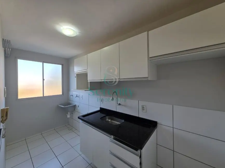 Foto 2 de Apartamento com 2 quartos para alugar, 45m2 em Jardim Jóquei Club, Londrina - PR