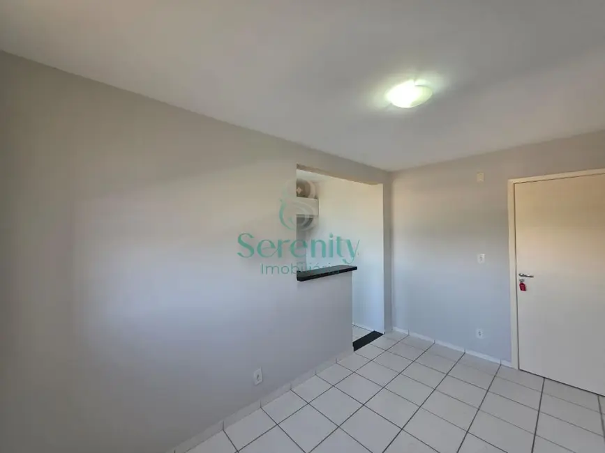 Foto 5 de Apartamento com 2 quartos para alugar, 45m2 em Jardim Jóquei Club, Londrina - PR