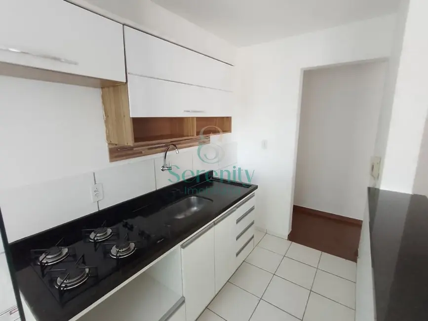 Foto 6 de Apartamento com 2 quartos para alugar, 46m2 em Jardim Jóquei Club, Londrina - PR