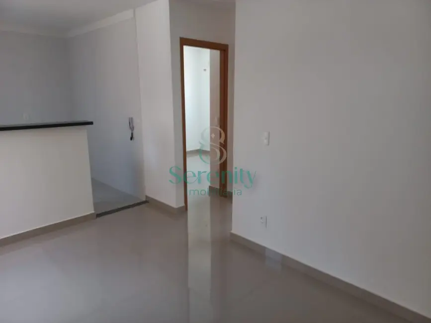Foto 3 de Apartamento com 2 quartos para alugar, 43m2 em Londrina - PR