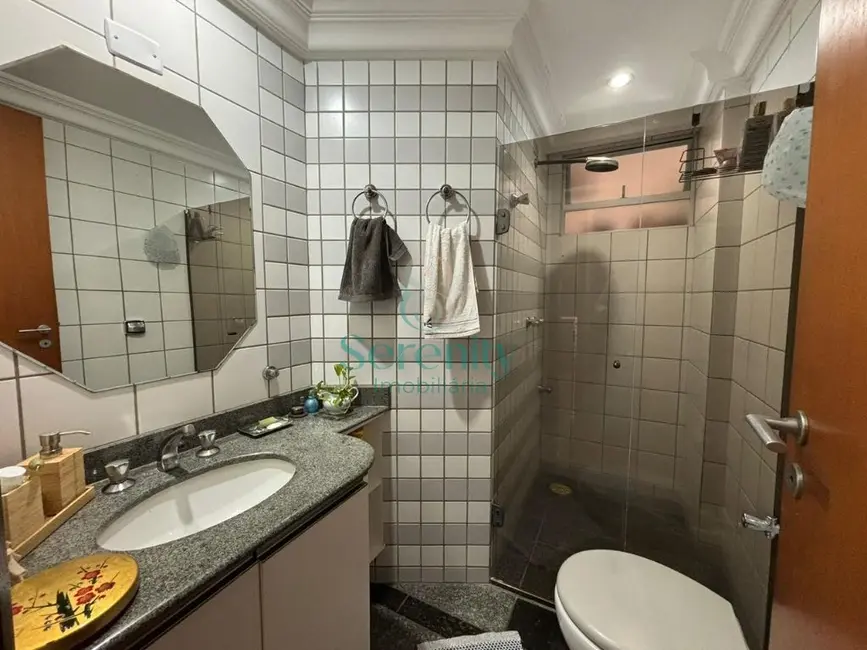 Apartamento com 3 quartos à venda, 87m2 em Vila Larsen 1, Londrina - PR - imagem 9 Foto 9 de Apartamento com 3 quartos à venda, 87m2 em Vila Larsen 1, Londrina - PR