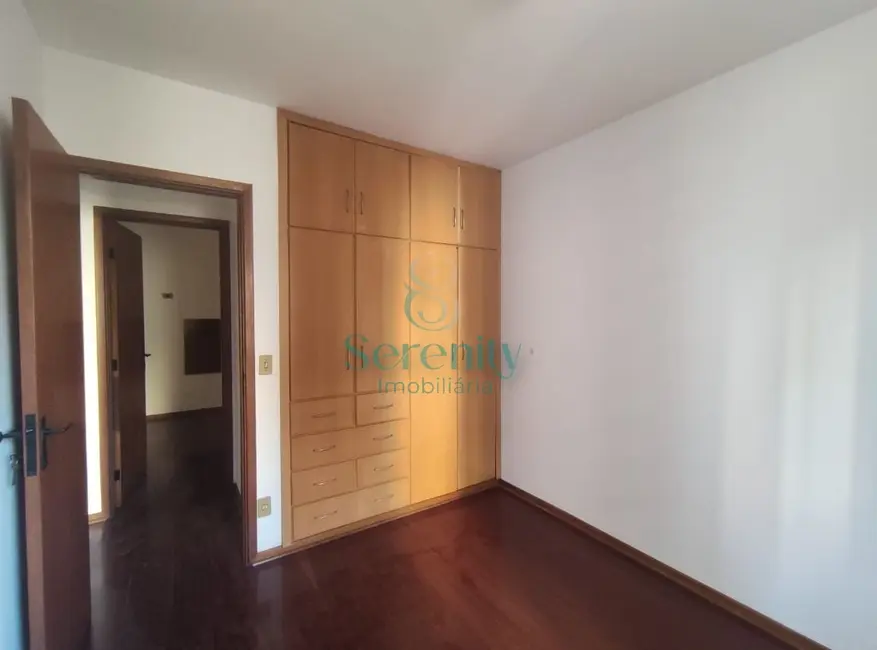 Foto 8 de Apartamento com 3 quartos para alugar, 81m2 em Centro, Londrina - PR