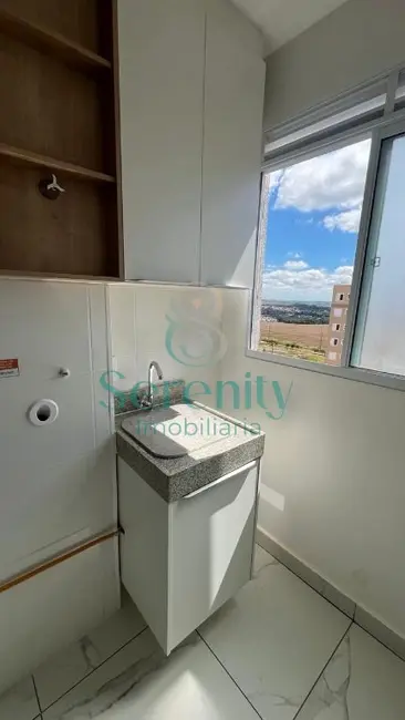 Foto 4 de Apartamento com 2 quartos para alugar, 46m2 em Londrina - PR