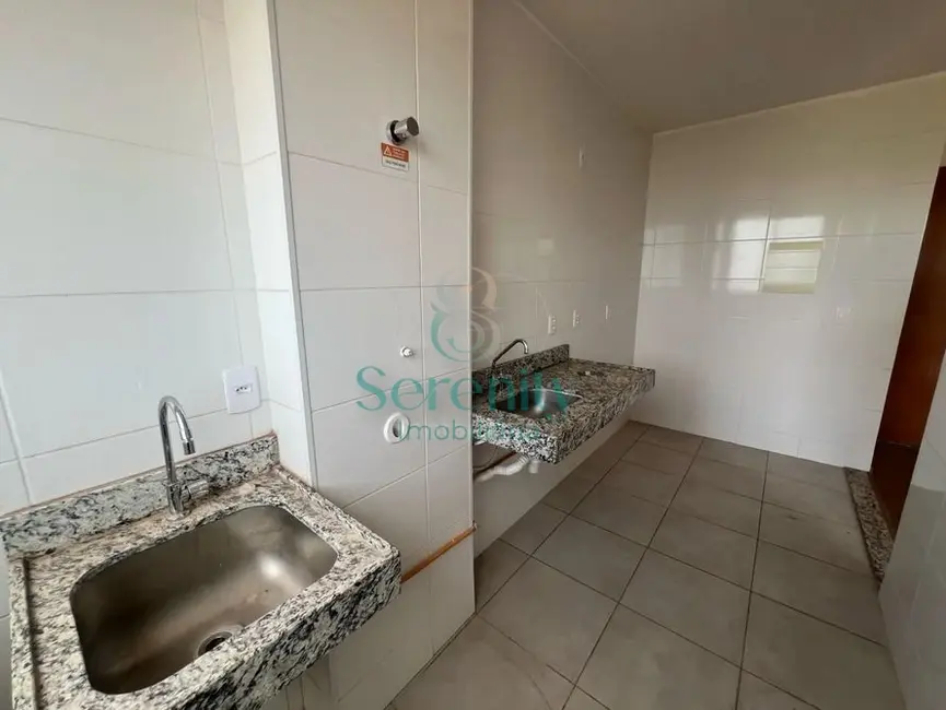 Foto 5 de Apartamento com 2 quartos para alugar, 47m2 em Londrina - PR