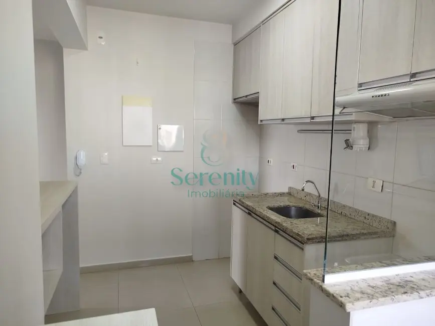 Apartamento com 3 quartos para alugar, 84m2 em Centro, Londrina - PR - imagem 9 Foto 9 de Apartamento com 3 quartos para alugar, 84m2 em Centro, Londrina - PR