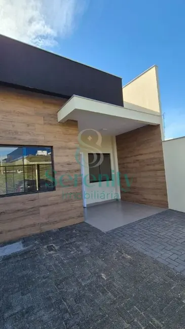 Foto 3 de Casa com 3 quartos à venda, 85m2 em Londrina - PR